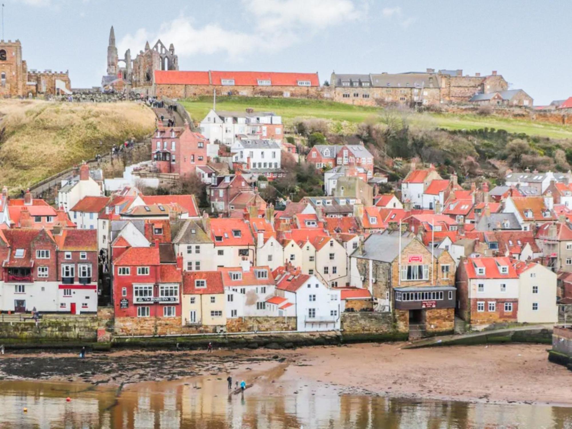 Whitby Sands Dış mekan fotoğraf